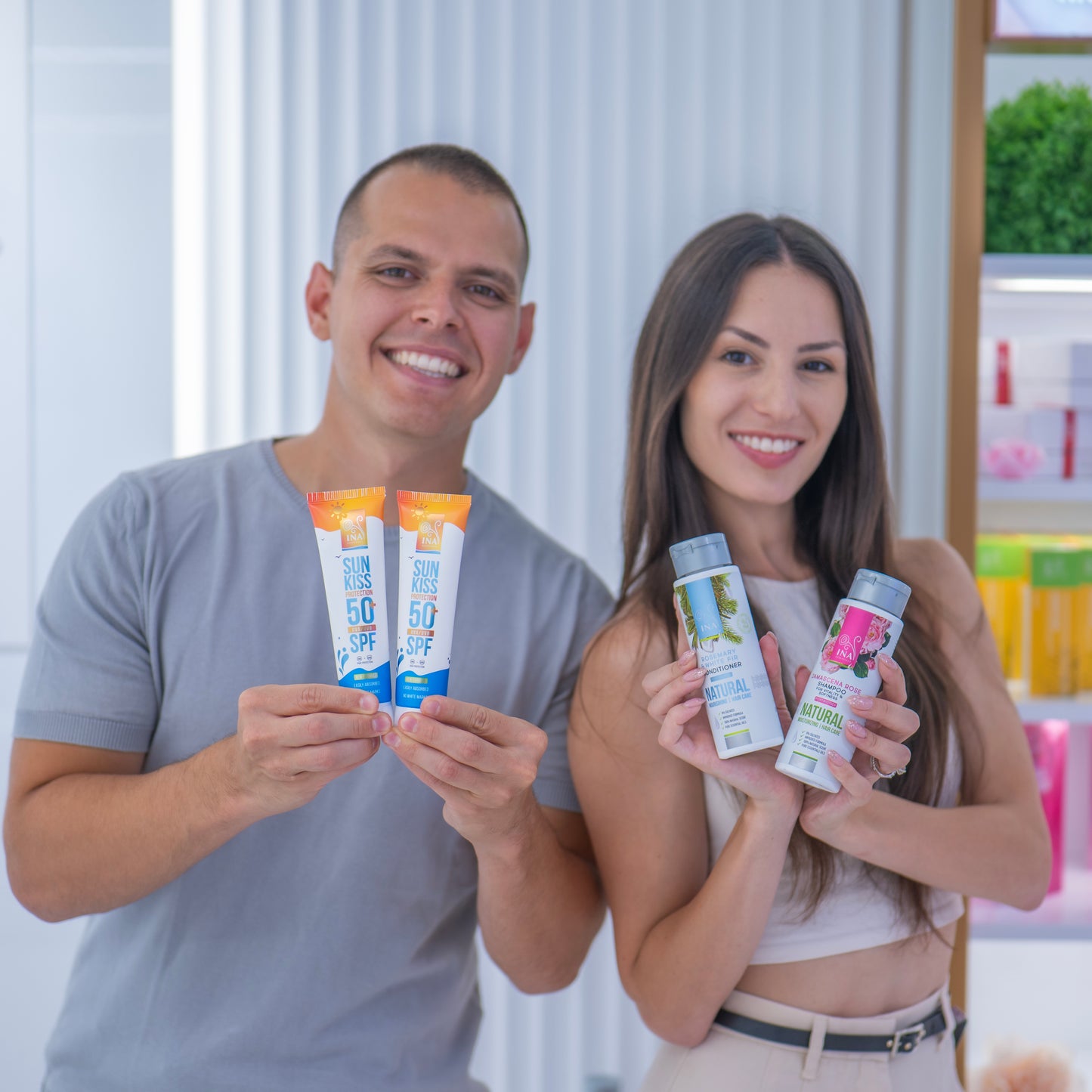 Achetez 2 Crèmes Solaires, Recevez un Shampooing et un Après-shampooing Gratuits