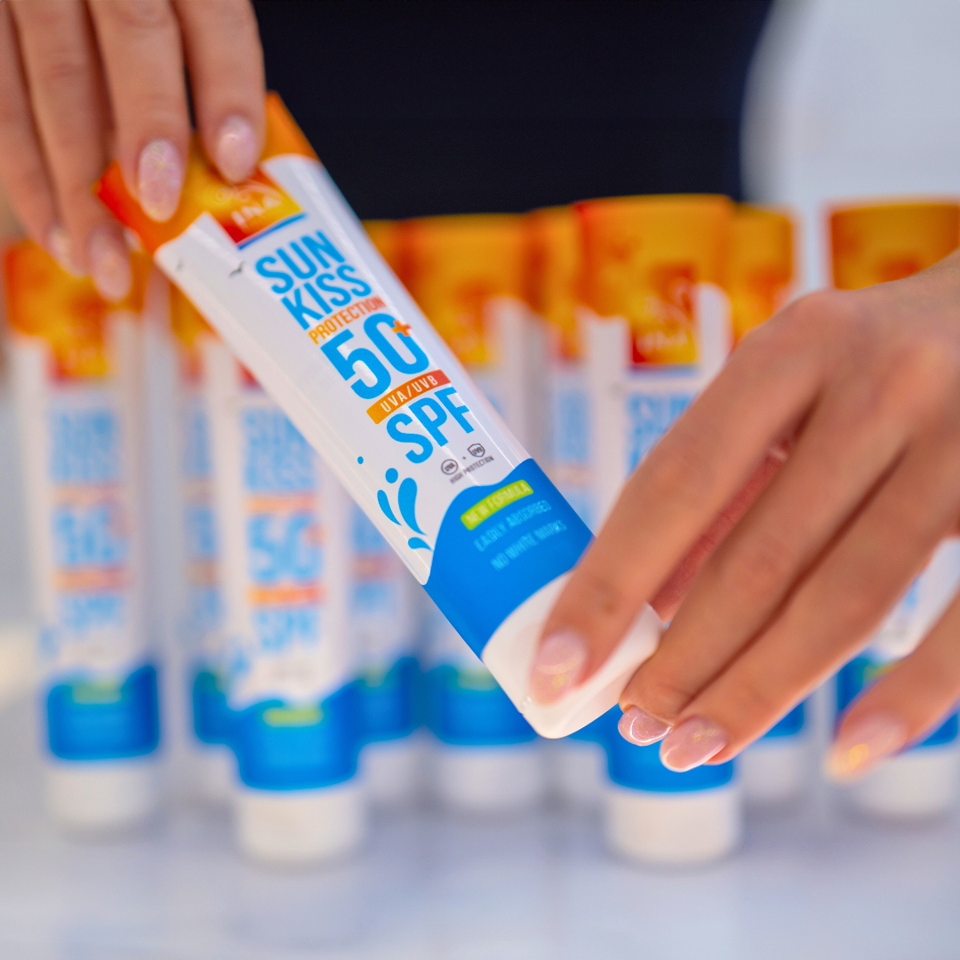 Pack familial pour protection solaire - 2+1 Crème solaire naturelle pour le visage et le corps SPF 50+ avec sapin blanc bio