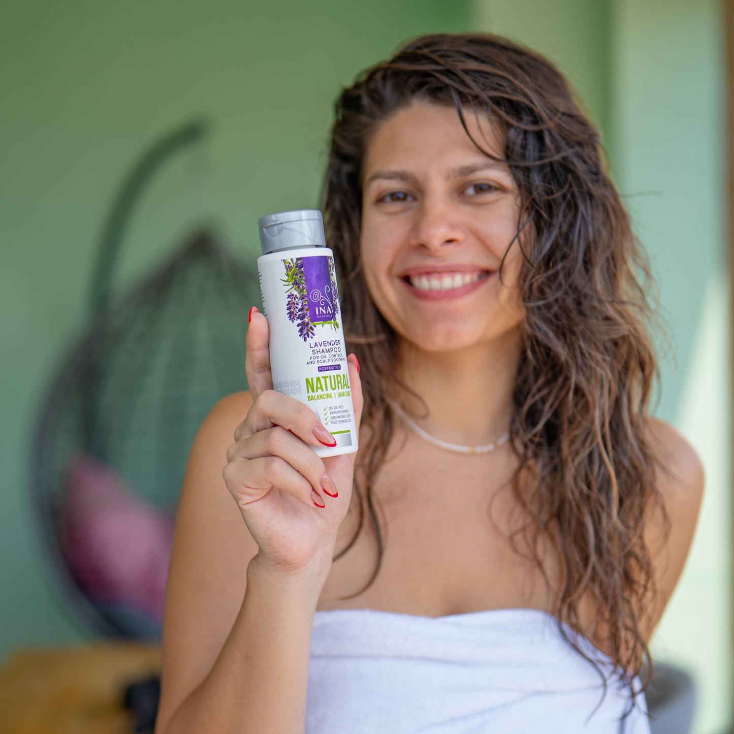 Shampooing Naturel à la Lavande pour pellicules et cuir chevelu Sensible - à l'Huile Essentielle de Lavande