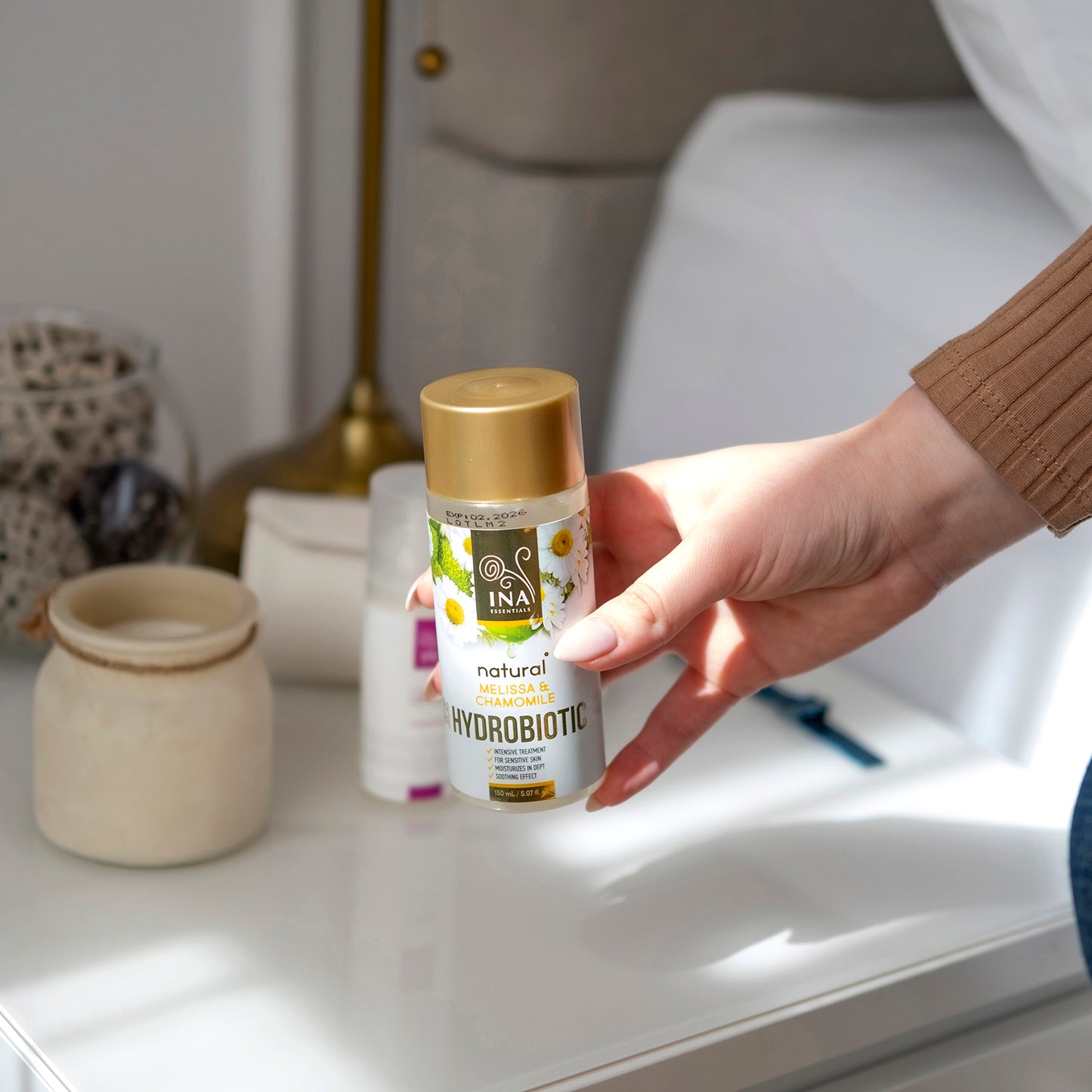 Hydrobiotic - Camomille, Mélisse & Aloe Vera - soin intensif apaisant pour peaux Sensibles