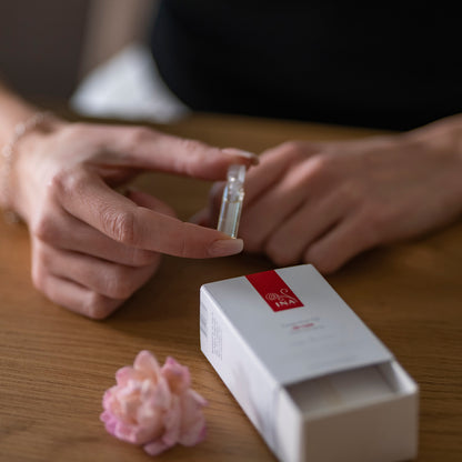 Huile Essentielle de Rose Bio - Huile Rosa Damascena